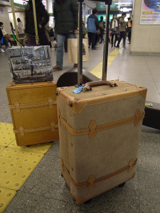 Gurulós bőröndök